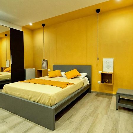 Hotel Domus Marti Formia Esterno foto