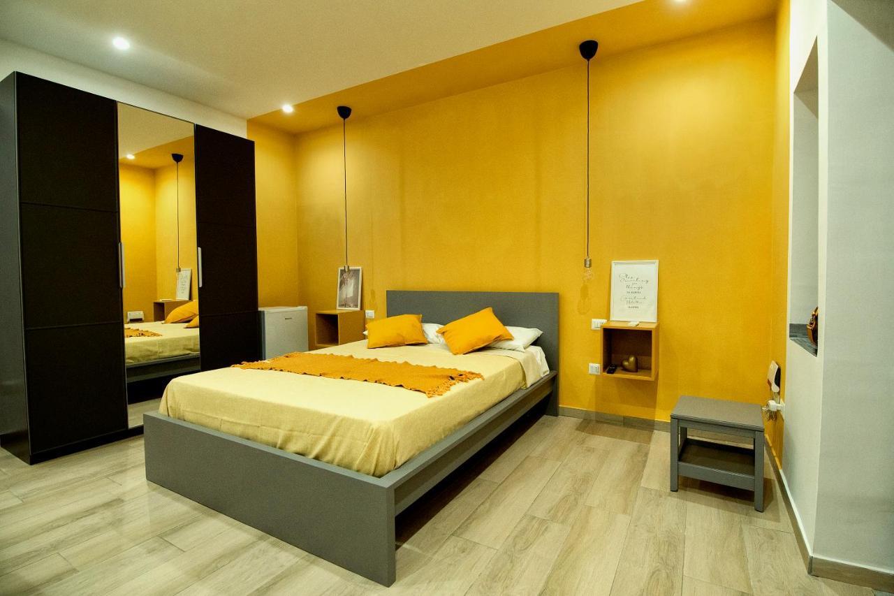 Hotel Domus Marti Formia Esterno foto